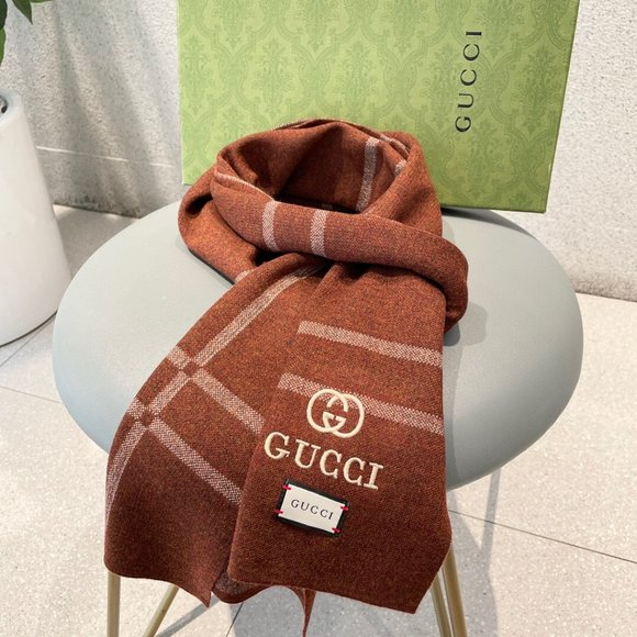 Gucci Scarf, Hot Sale - Picture 7 of 8